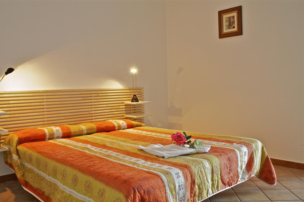 Residence Sol Levante Frascati Zimmer foto
